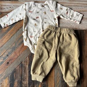 Dino baby outfit set